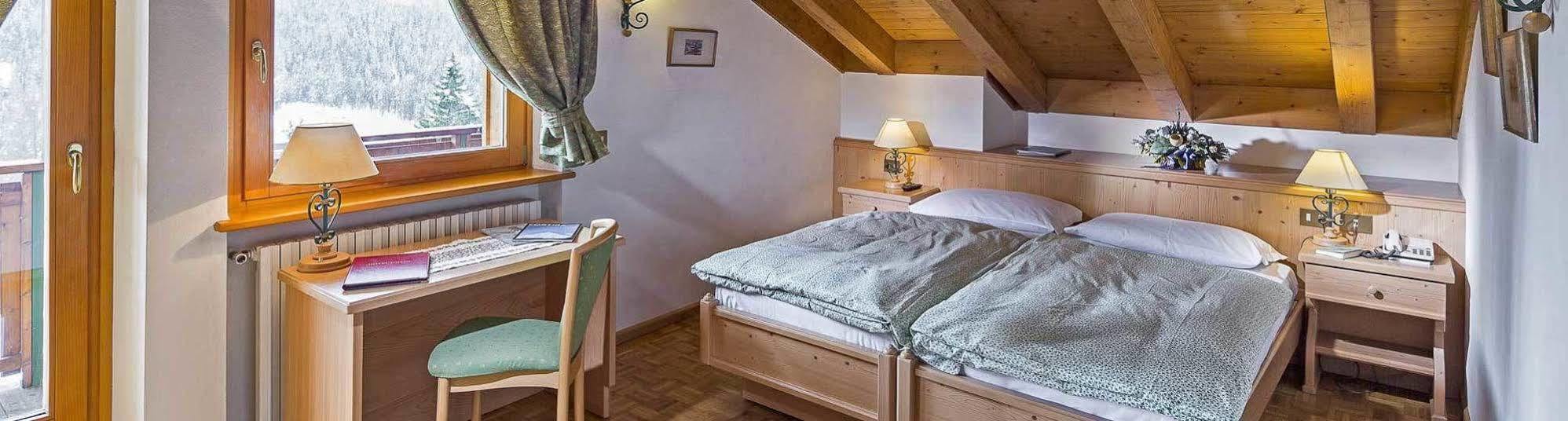 Hotel Piccolo Pocol Cortina dʼAmpezzo Dış mekan fotoğraf