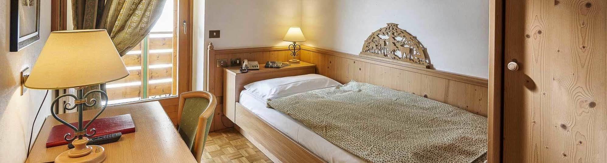 Hotel Piccolo Pocol Cortina dʼAmpezzo Dış mekan fotoğraf